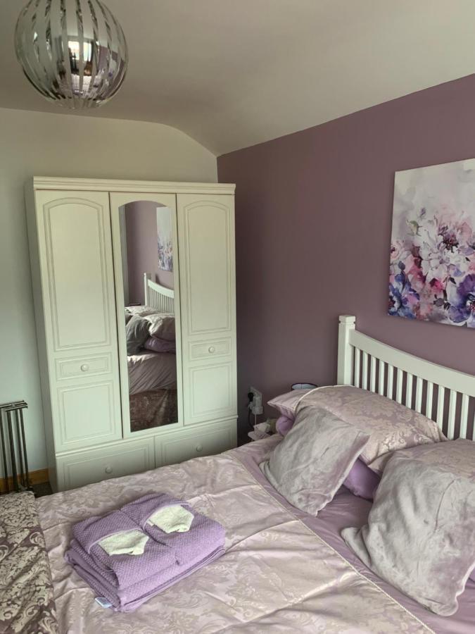 Minimum Stay Two Nights Larne Extérieur photo