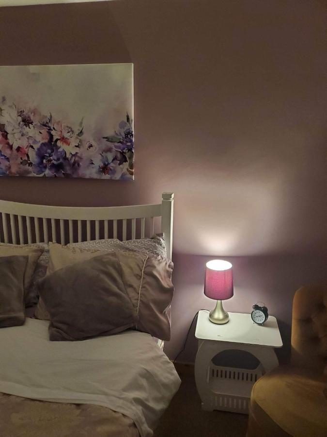 Minimum Stay Two Nights Larne Extérieur photo