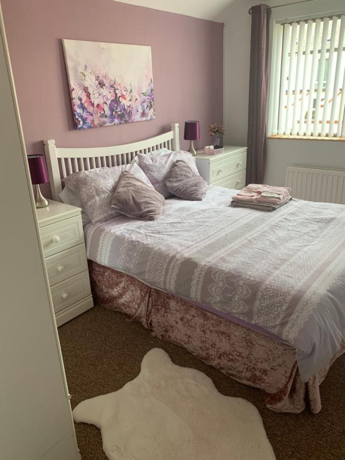 Minimum Stay Two Nights Larne Extérieur photo